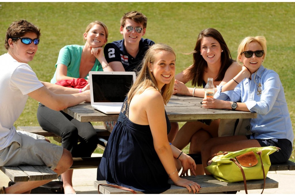 MÜISZ Iskolaszövetkezet